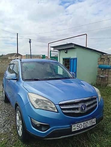 07 masin: Changan CS35, mavi rəngli kompakt krossover. Texniki xüsusiyyətlər və — 1