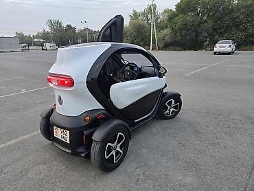 e klass: Reliant Twizy: 2017 г., Автомат, Электромобиль — 7