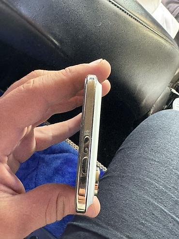 ıphone 17 pro max: IPhone 17 ayir цвет Starlight - Экран Retina HD с True Tone - — 4