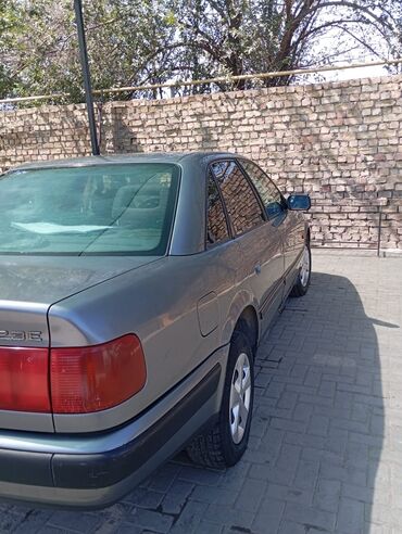 авто обмен на дом: Audi 100: 1993 г., 2.3 л, Механика, Бензин, Седан