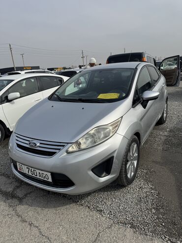 машина а 6: Ford Fiesta: 2010 г., 1.6 л, Автомат, Бензин, Седан