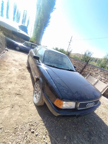 Транспорт: Audi 80: 1993 г., 2 л, Механика, Бензин, Седан