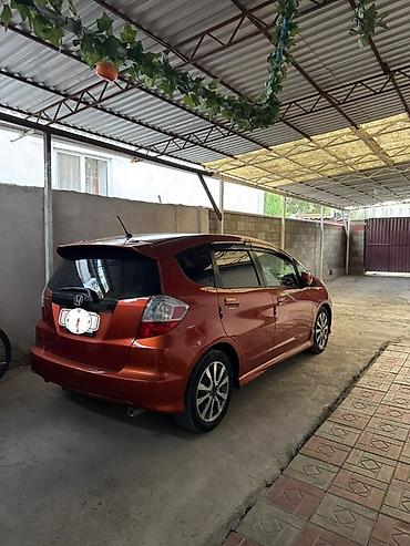 меняю на срв: Honda Fit: 2011 г., 1.5 л, Вариатор, Бензин, Хэтчбэк — 3