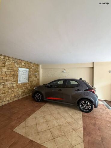 Toyota: Toyota Yaris: 1.5 l. | 2022 έ. Κουπέ — 3