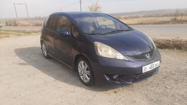 Honda: Honda Fit: 2010 г., 1.5 л, Автомат, Бензин, Хэтчбэк — 4