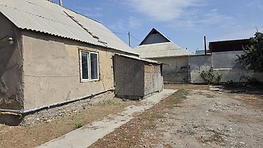 объезд: Продаётся угловой участок с домом. Документы: есть красная — 3