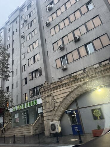 Köhnə tikili: Bakı, 4 otaqlı, Köhnə tikili, m. Gənclik, 120 kv. m — 2