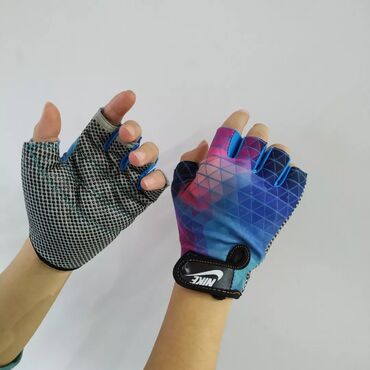 фитнес перчатки: Тренировочные перчатки перчатки для фитнеса для велосипеда ОПТОМ И В