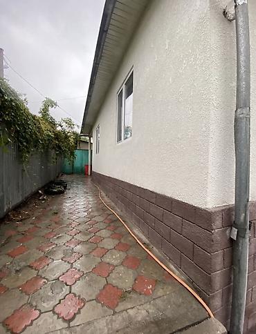 Продажа коттеджей и домов: Продаётся дом с благоустроенным двором. Основные характеристики: - — 3