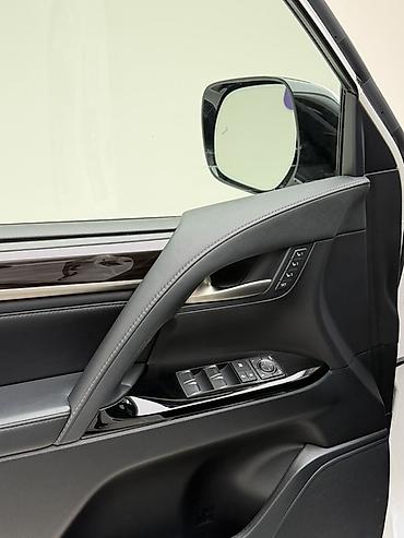 multi: Lexus LX: 2020 г., 5.7 л, Автомат, Бензин, Внедорожник — 7