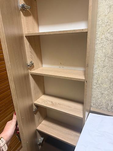 Dəhliz dolabları: İşlənmiş, 1 qapı, Güzgülü, Açılan, Düz dolab — 2