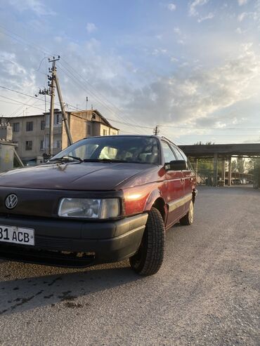 Volkswagen: Volkswagen Passat Variant: 1990 г., 1.8 л, Механика, Бензин, Минивэн