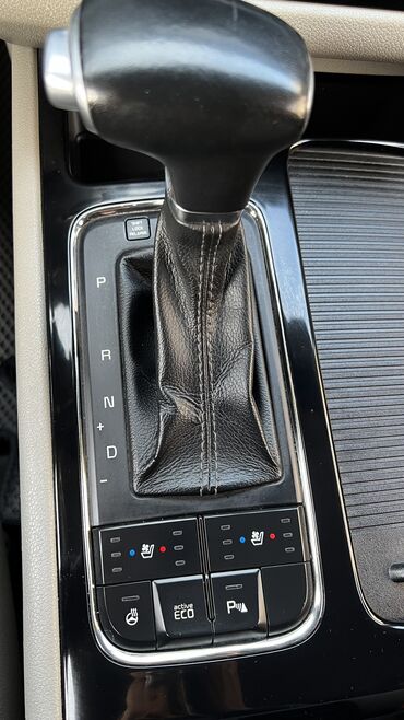 Kia: Kia Carnival: 2018 г., 2.2 л, Типтроник, Дизель, Минивэн at lalafo.kg — 10 Kia: Kia Carnival: 2018 г., 2.2 л, Типтроник, Дизель, Минивэн — 10