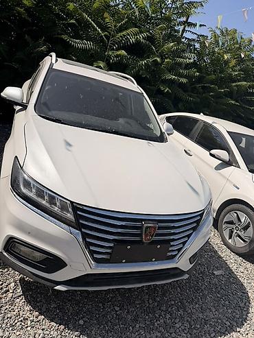 Roewe RX5: 2020 г., Гибрид, Кроссовер