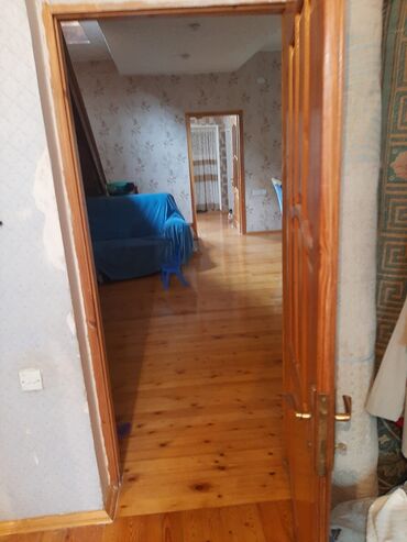 Həyət evləri və villaların satışı: 250kv 2 mertebe yuxarda 4 otaq asagida 4 otaq evin uzunluğu -da lalafo.az — 31 Həyət evləri və villaların satışı: 250kv 2 mertebe yuxarda 4 otaq asagida 4 otaq evin uzunluğu — 31