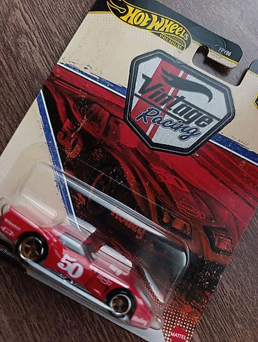 İncəsənət və kolleksiyalar: Vintage Racing seriyası kolleksiya modeli - Brend: Hot Wheels — 1