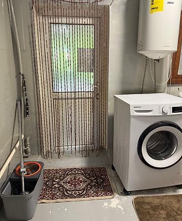 Продажа полдома: 🏡 Продаётся полдома. 📍 Локация: Село Маевка 📐 Основные параметры: 👉 — 9