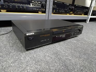 Pojačala i prijemnici: Sony CDP XE 220 Stereo Compact Disc Player Specifikacija Disc — 4