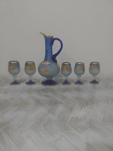 Qrafinlər və səhənglər: Rəng - Göy, Şüşə, 1 l