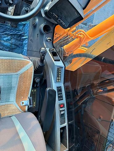Экскаваторы: Экскаватор, Hyundai, Колесный — 8