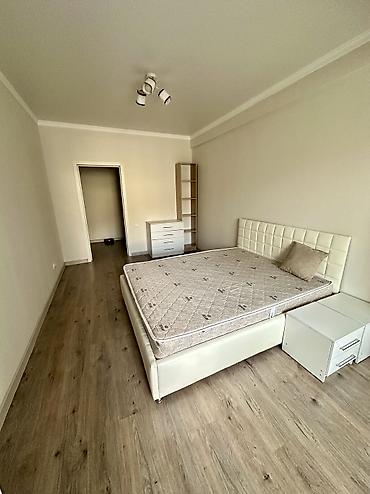 баят квартиры: 3 комнаты, 77 м², Элитка, 3 этаж, Старый ремонт — 3