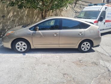 rent a car baku qiymetleri: Salam. gundeliye ve maasa masinlar var. tecrubeli suruculer elaqe