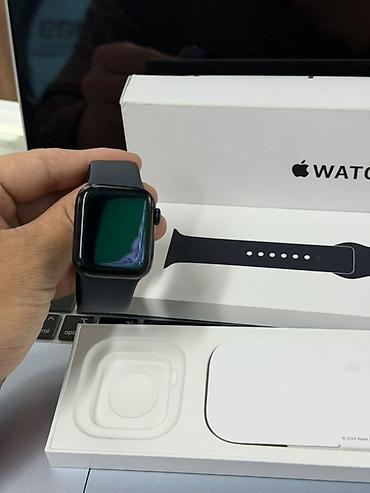 Apple Watch: Apple Watch se 3 40mm Акб 100% Дата активации август 2026 Коробка — 1