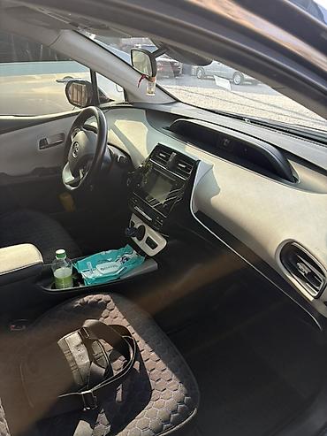 a8 d2: Toyota Prius: 2017 г., 1.8 л, Автомат, Гибрид, Хэтчбэк — 3