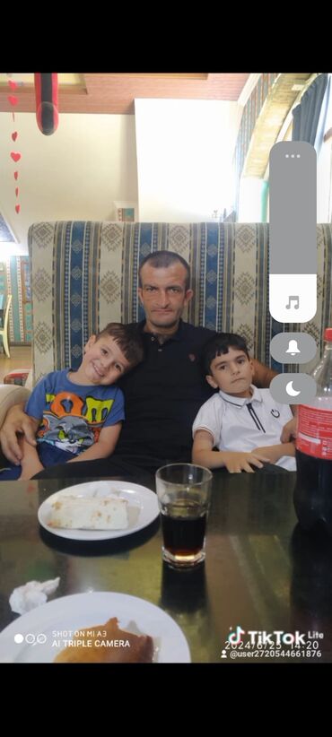 fəhlə isləri: Qazıntı işləri, söküntü işləri, yükdaşıma işləri, ağır fəhlə işləri