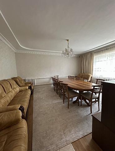 4 bedroom: Продам уютный и светлый 4х комнатный дом по улице — 2