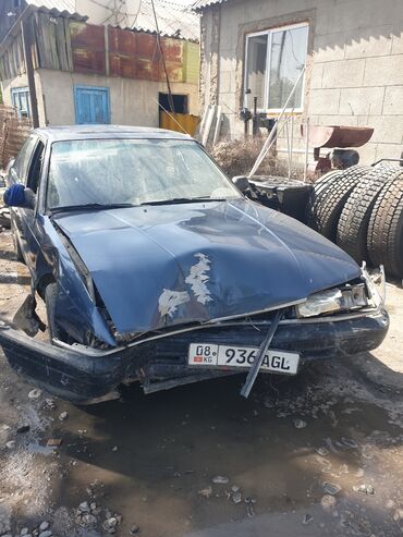 продаю или меняю с доплатой: Mazda 626: 1991 г., 2.2 л, Механика, Бензин, Седан