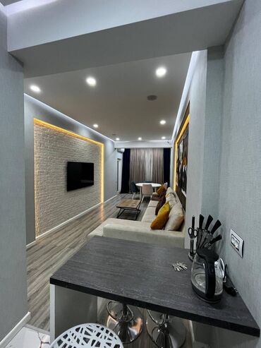 Günlük kirayə mənzillər: 2 otaqlı — 13