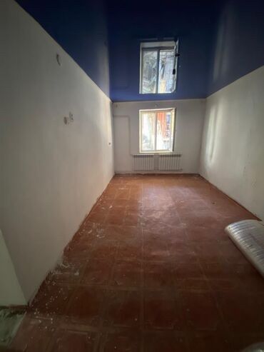 продажа дома поселок манас: 70 м², 2 комнаты, Подвал, погреб, Забор, огорожен