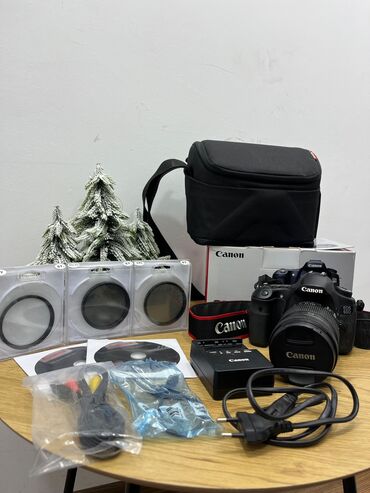 фотоаппарат canon профессиональный: Canon 60D + 18-135 mm linza Body və Linzada 1 dənə ləkə cızıq yoxdur