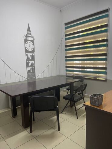 Другие услуги: Оформление декорации стен, разрисовки окон, Группа художников — 7