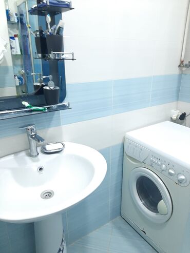 Uzunmüddətli kirayə mənzillər: Bakıxanovda tam mərkəzdə yerləşir. Ciddi alıcılar ətraflı məlumat üçün — 4