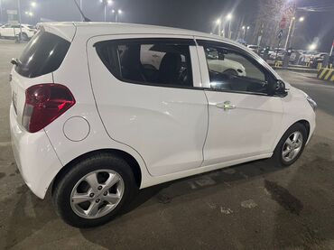 Chevrolet: Chevrolet Spark: 2019 г., 0.1 л, Автомат, Бензин, Хэтчбэк — 8
