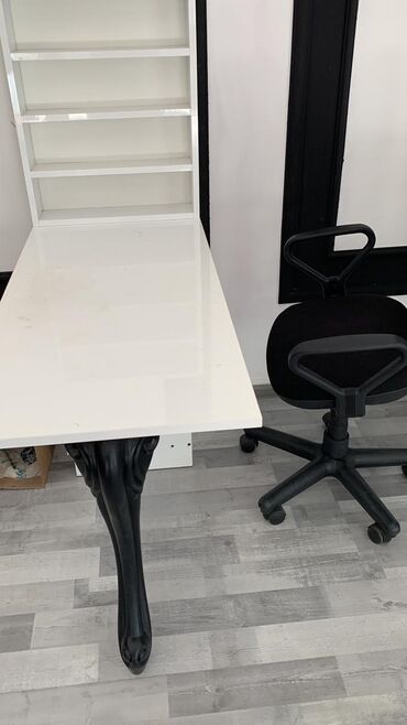 Stullar: Manikur masasi 130 azn satilir‼️ideal veziyyetdedir.unvan xalqlar