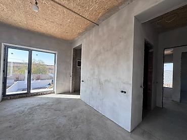 участок в чолпон ата: 🏡Продается двухэтажный дом в с. Арашан 📍Отличное расположение-всего — 10