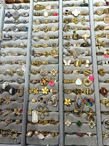 Bijuteriya dəstləri: Zərgərlik dəstləri – zövqlü aksesuar seçimi 1) Yaşıl daşlı çiçək — 18