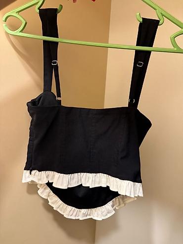 Pulsuz: Bershka qadın topu - Model: qara korset formalı qısa top - Brend və — 3