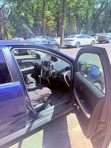 машина ист: Toyota Ist: 2003 г., 1.3 л, Автомат, Бензин, Хэтчбэк — 9