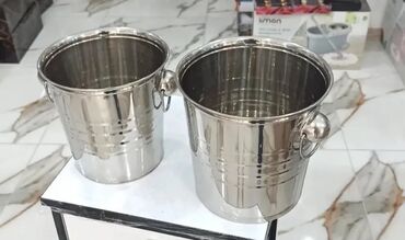 Digər dəstlər və servizlər: Paslanmayan buz vedrəsi satılır.Dondurma qabları satılır. Nerj — 7