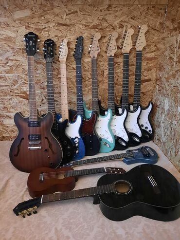 обучение на гитаре: ЭлектроГитары разные, все отстроенные, готовые к игре и занятиям. Так