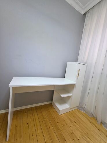 masa transformatoru: Düz masa, Stulsuz, Polkalı, Siyirməsiz, MDF