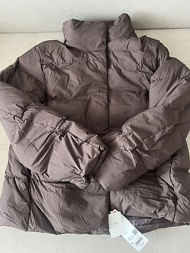 юникло пуховик: Новые куртки Uniqlo 5900 сом В наличи 2 шт - черный и коричневый — 1