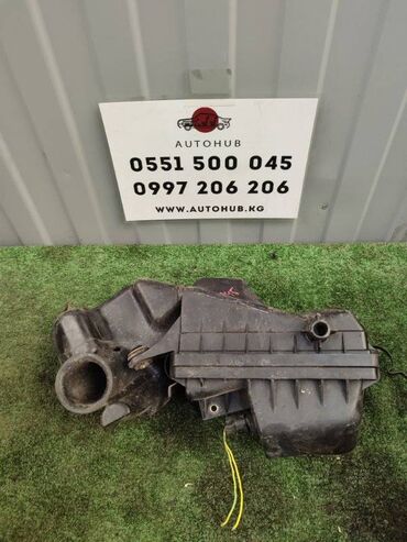 Передние фары: Корпус воздушного фильтра Mazda Demio DW3W 1.3 2001 (б/у) at lalafo.kg Передние фары: Корпус воздушного фильтра Mazda Demio DW3W 1.3 2001 (б/у)