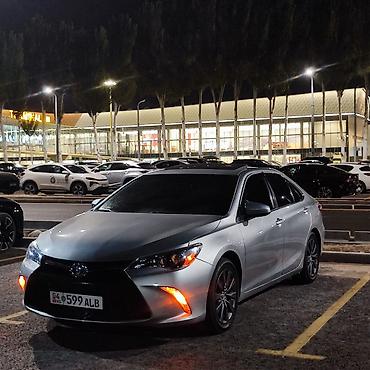 3c te: Toyota Camry: 2015 г., 2.5 л, Автомат, Гибрид, Седан — 8