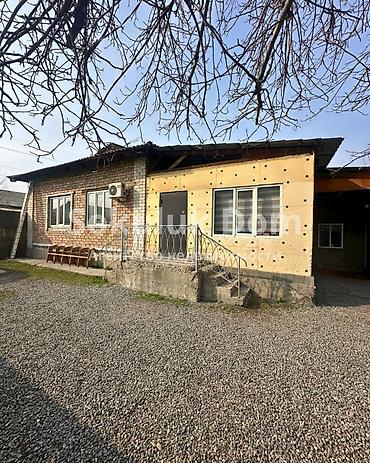 Продажа коттеджей и домов: 🏠Продаётся дом в с. Кожомкул 🟡Комнаты: 4 🟡Участок: 7,5 соток — 1