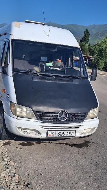 мото зонтик: Mercedes-Benz Sprinter (W903) — белый микроавтобус/фургон. Основные — 4